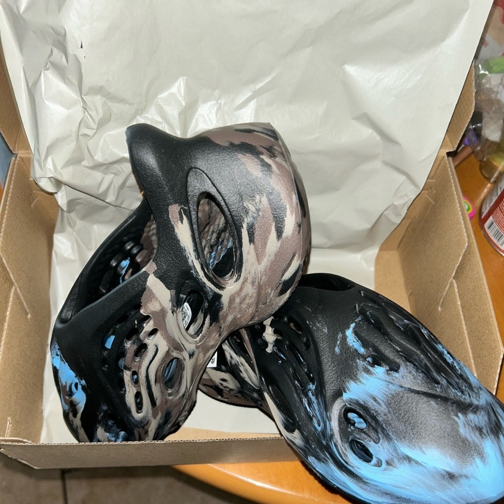 Yeezy foam rnr